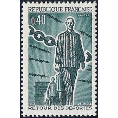 n°1447 0F40 Retour des déportés