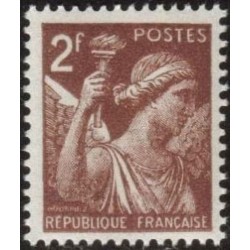 n°653 2F. Type Iris