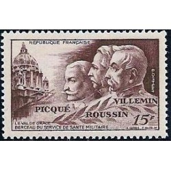 n°898 15F. Médecine militaire