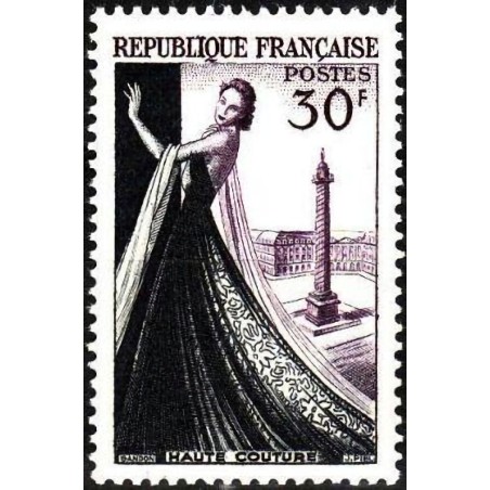 n°941 30F. Haute couture